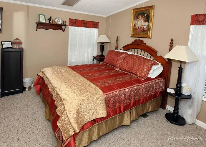 Hertzog Homestead Bed & Breakfast